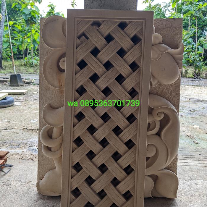 loster batu alam dinding