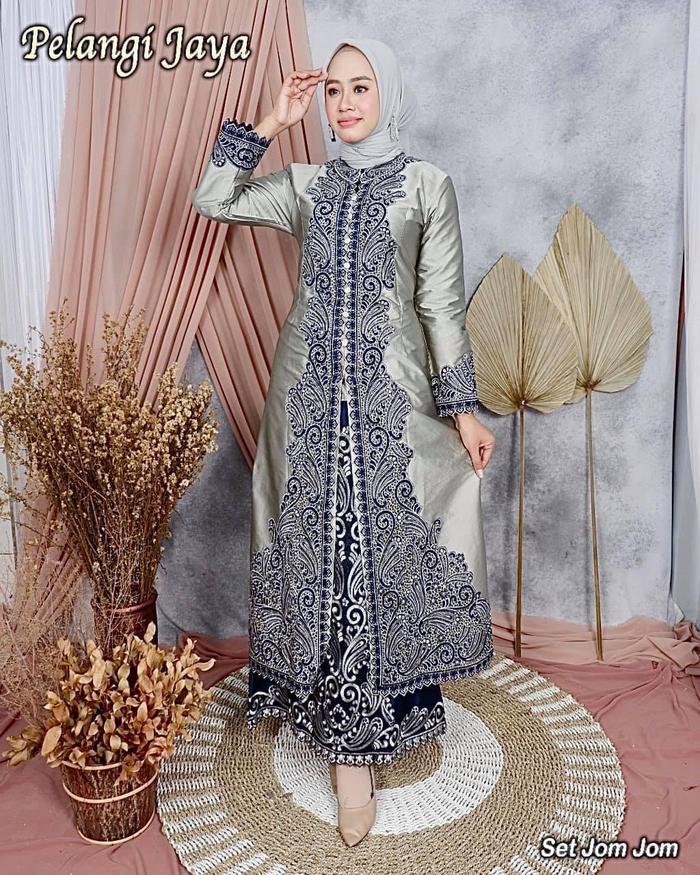 Gamis Muslim Wanita Abaya Zahra Warna Silver Bahan Taveta Dove Ukuran M L XL XXL Desain Elegan Nyama