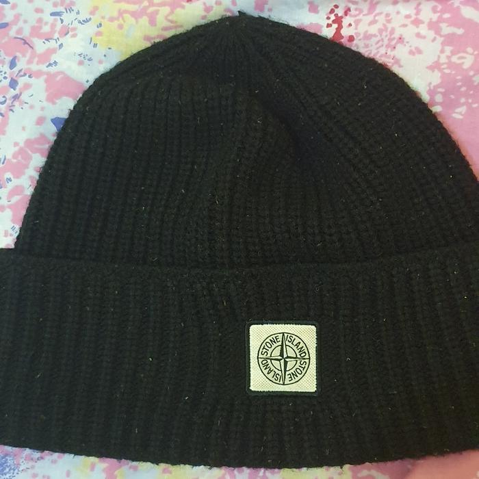 bennie hat stone island