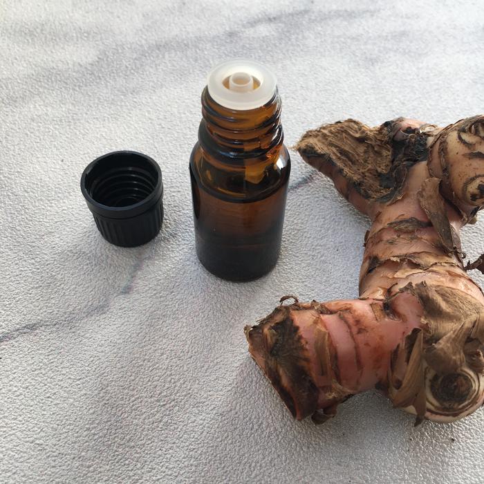 Lengkuas Pure Essential Oil Galangal Oil Minyak Atsiri
