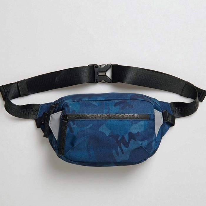 Tas SUPERDRY Sport Bumbag Reflective Waist Bag Dark Blue Camo ORIGINAL