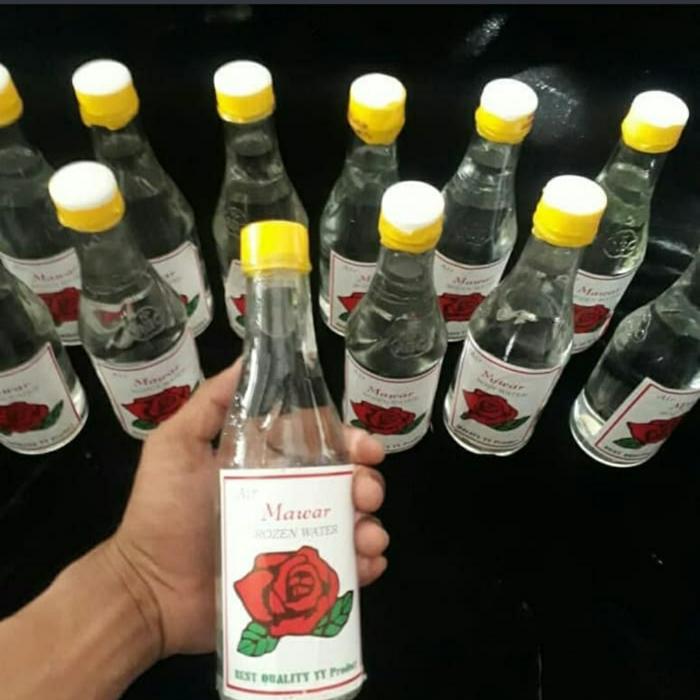 Air Mawar. Pemakaman ziarah