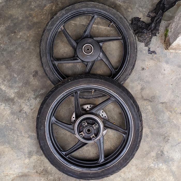 velg original cbr megapro ring 17