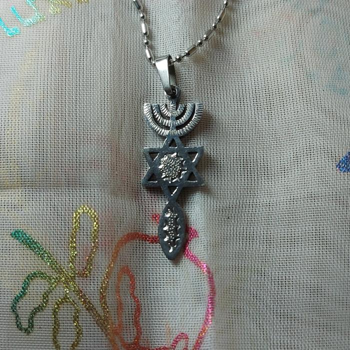 Kalung Liontin Kaki Dian