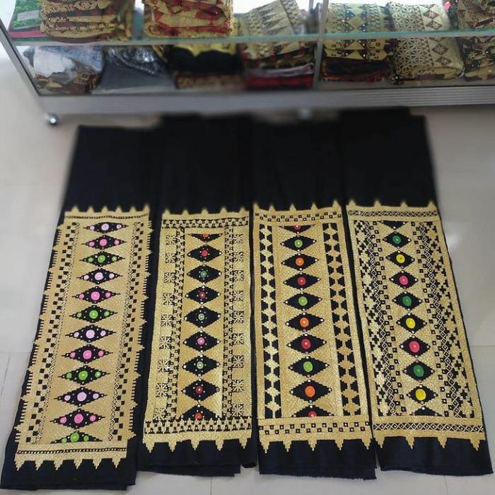rok lilit Tapis lampung