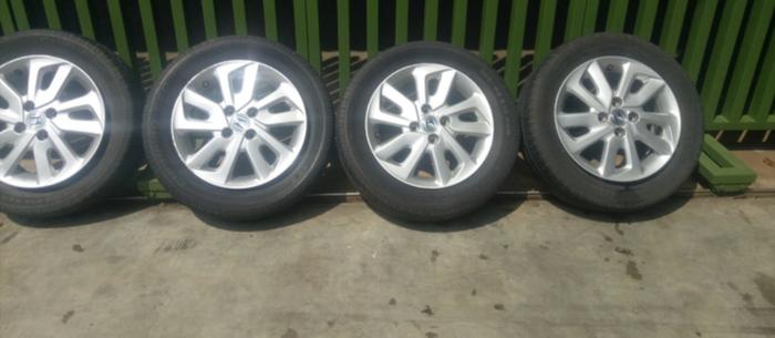 Velg OEM Honda Mobilio (hanya velg)