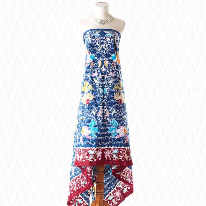 HM901977 Kain Batik Tulis Kelengan Motif Ikan Koi Latar Biru