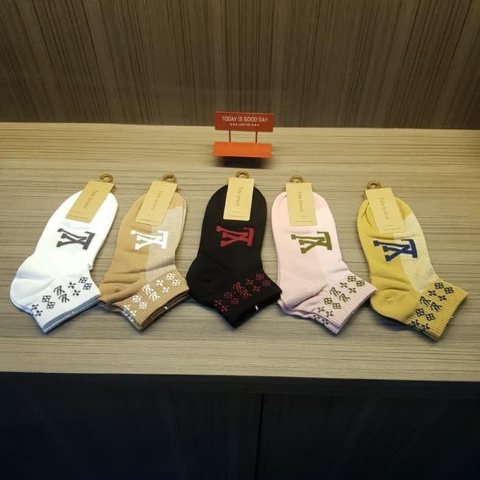 Kaos Kaki Wanita LV 001