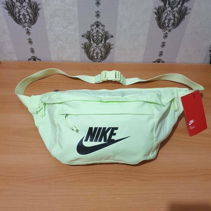 NIKE TECH HIP PACK WAISTBAG VOLT