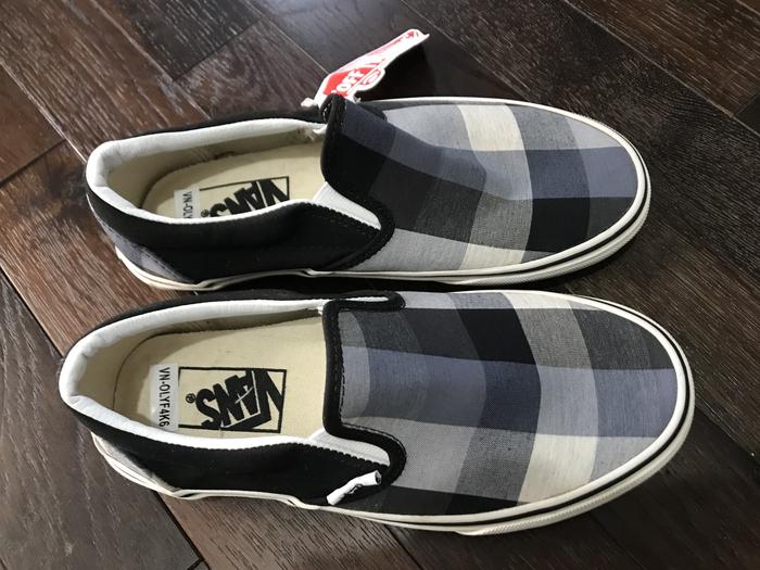 Original vans slip on plaid size 36 / 4.5us BNWB