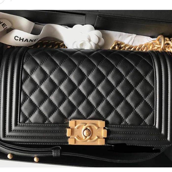 For Rent/Sewa Authentic Chanel Boy 25 Calfskin GHW