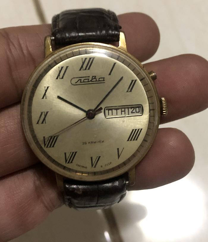 Soviet USSR Russia SLAVA Wrist Watch CCCP vintage original