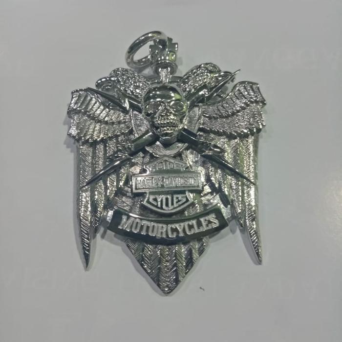 kalung liontin emas putih