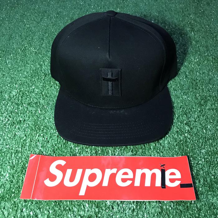 SUPREME CROSS HAT
