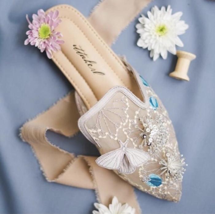 Ittaherl dandelion slipper whisper