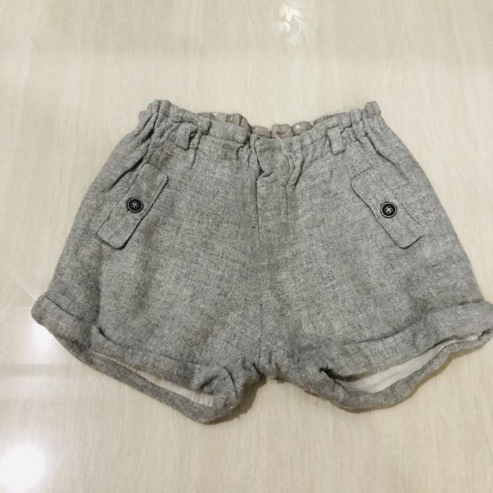 [Preloved] ZARA Baby Girl short pants gray sz 2-3 Y