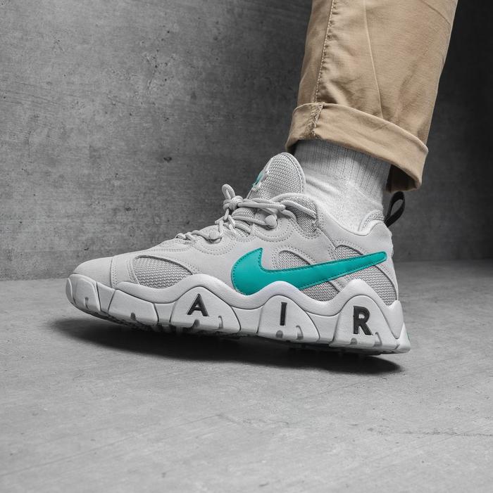 Nike Air Barrage “Grey/Fog”