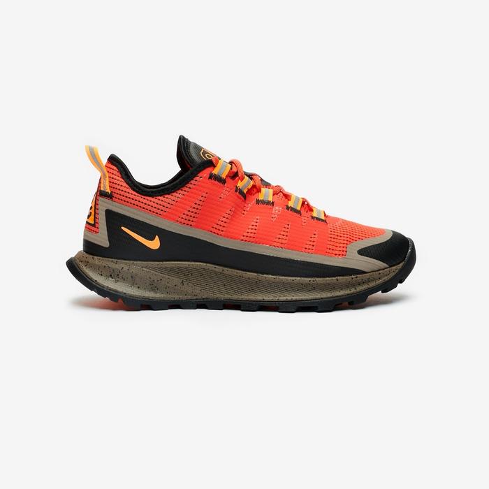 Nike ACG Air Nasu “total orange"