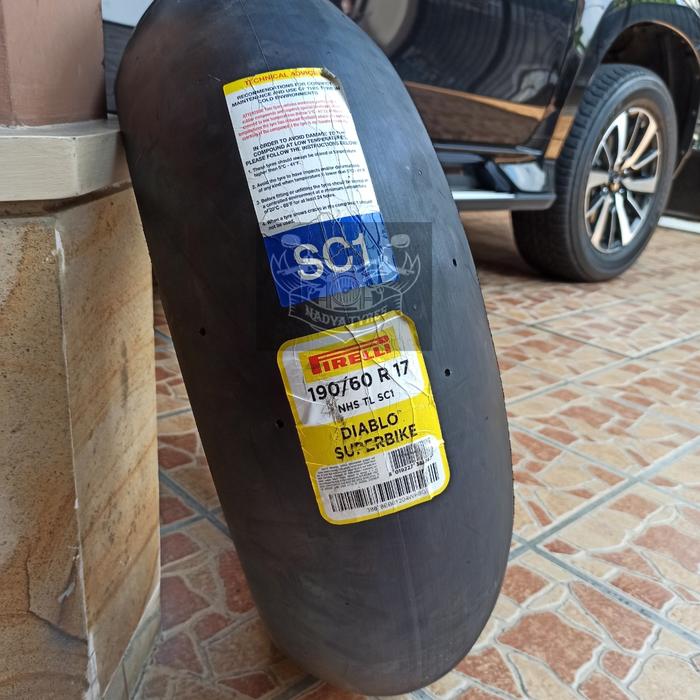 Ban pirelli diablo superbike 190/60-17