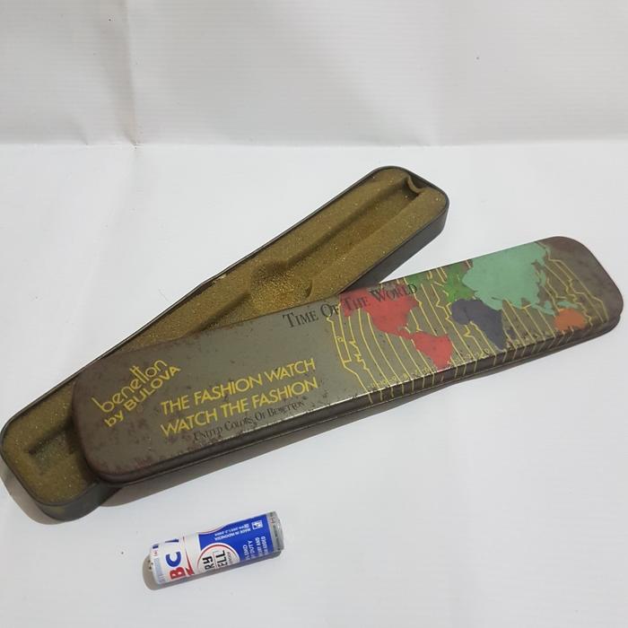 Kotak original asli jam benetton kaleng asli jadul vintage.