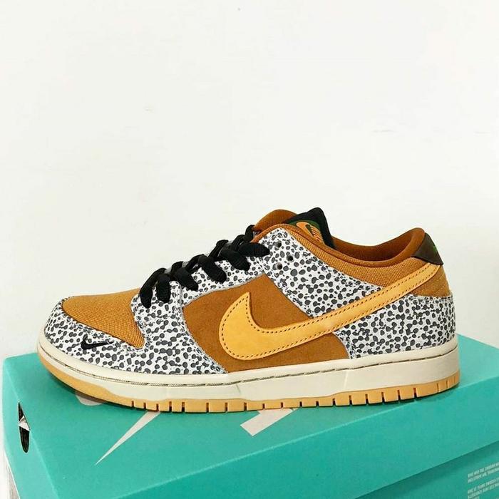 NIKE DUNK LOW PRO SB • SAFARI