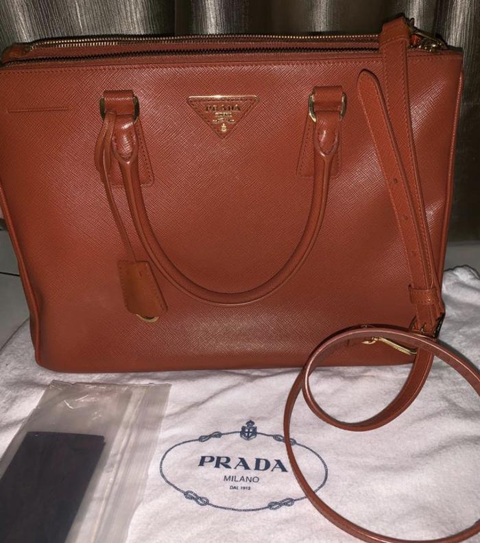 prada saffiano