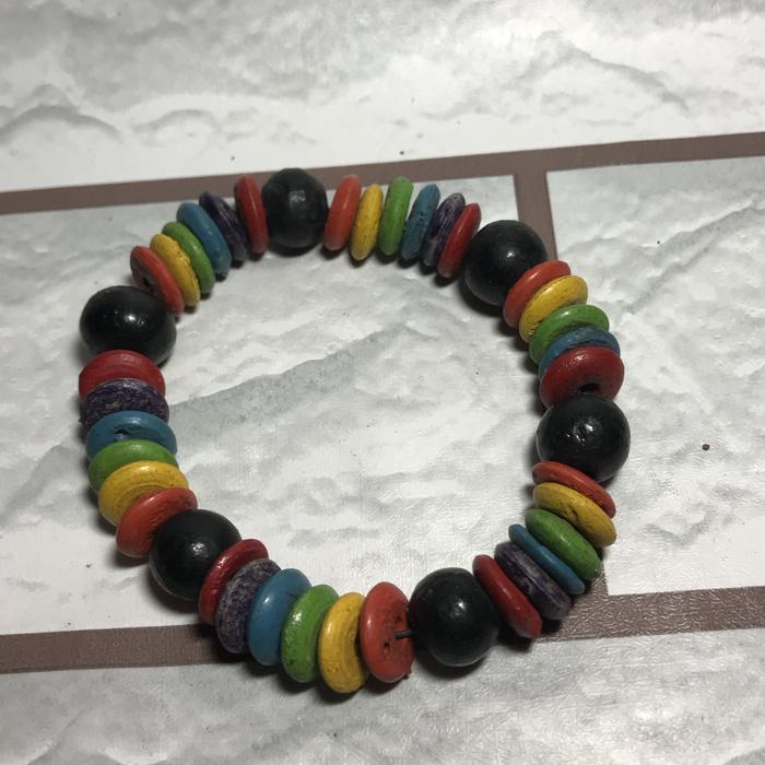 Gelang warna warni