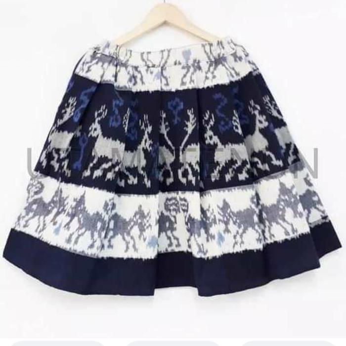 rok tenun model wiru NTT