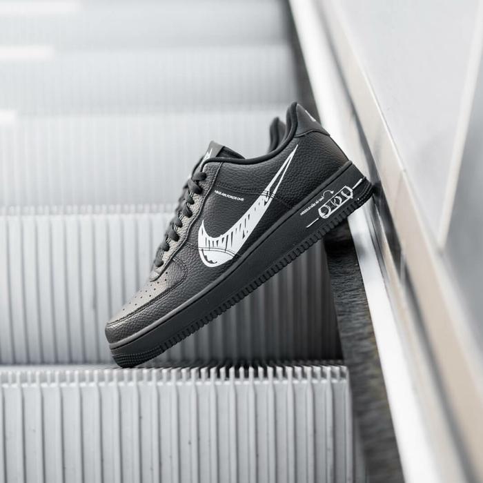Nike Air Force 1 lv8 utility black sketch
