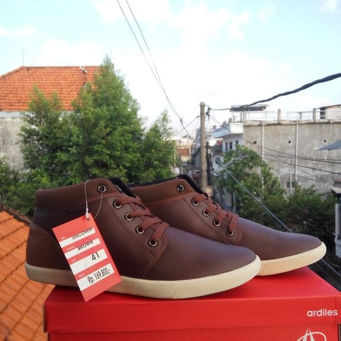 sepatu ardiles discovery