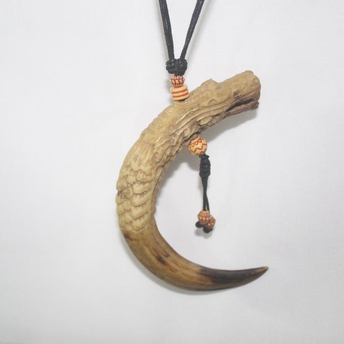 Kalung Etnik Taring Kepala Naga Kalung Taring Naga
