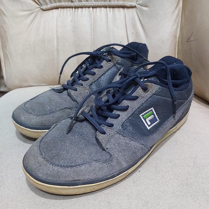 Sepatu Fila