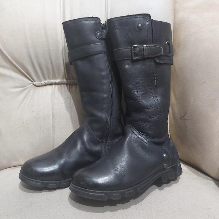 Sepatu boots bekas Geox