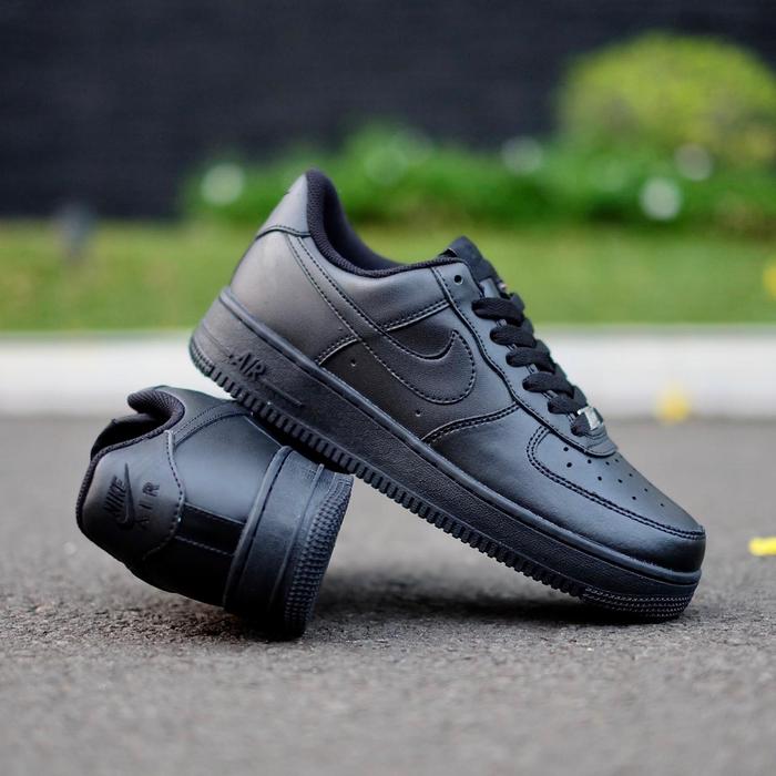 NIKE AIR FORCE ONE LOW FULL BLACK