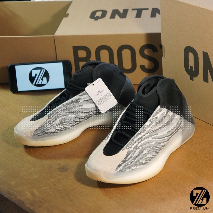 SEPATU / SNEAKERS ADIDAS YZY QNTM ( YEEZY QUANTUM ) ORIGINAL