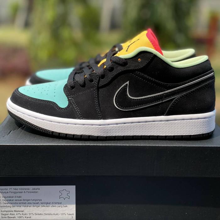Air Jordan 1 Low SE Black Aurora Green