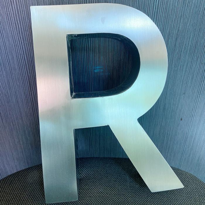 huruf timbul stainless / Chanel Letter / Reklame/ Neonbox