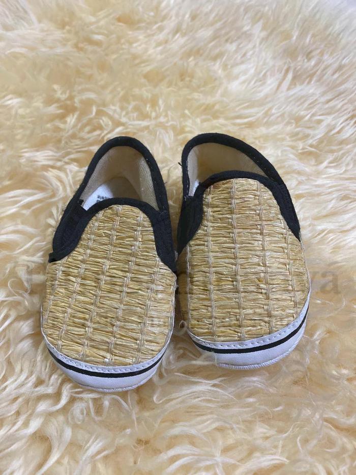 NO NEGO Preloved Pre Walker Shoes/ Sepatu/ Bay Baby model Bambu 0-3 mo
