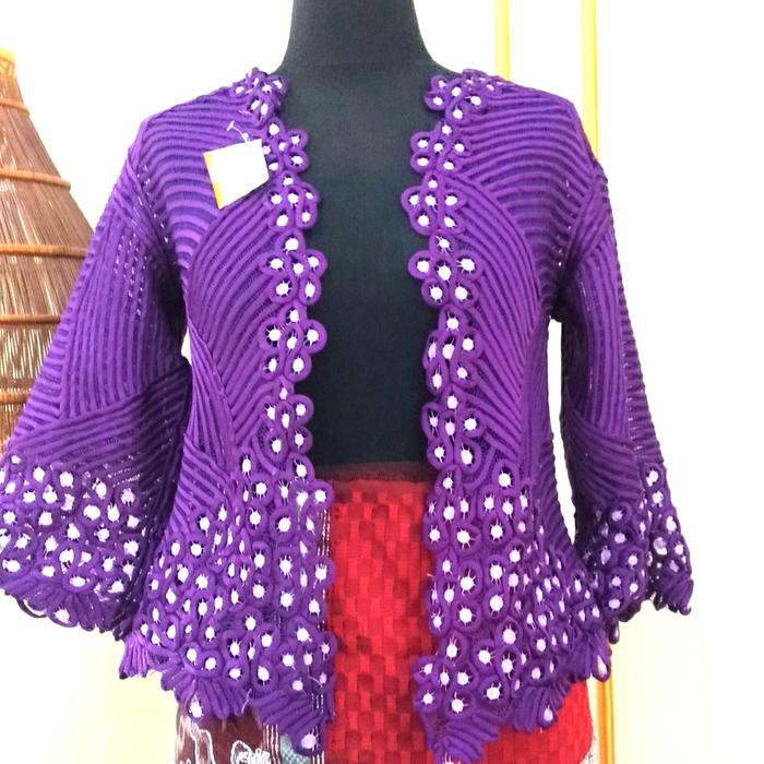 kebaya sulam usus ungu