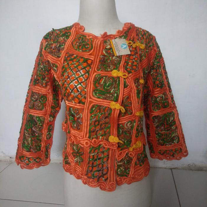 kebaya sulam usus Lampung orange