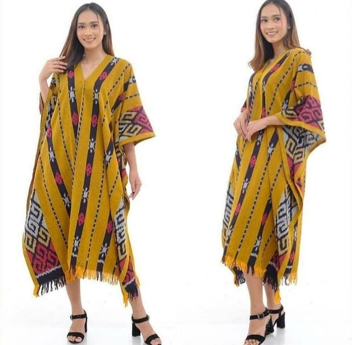 Maxi dress tenun motif toraja kuning batwing