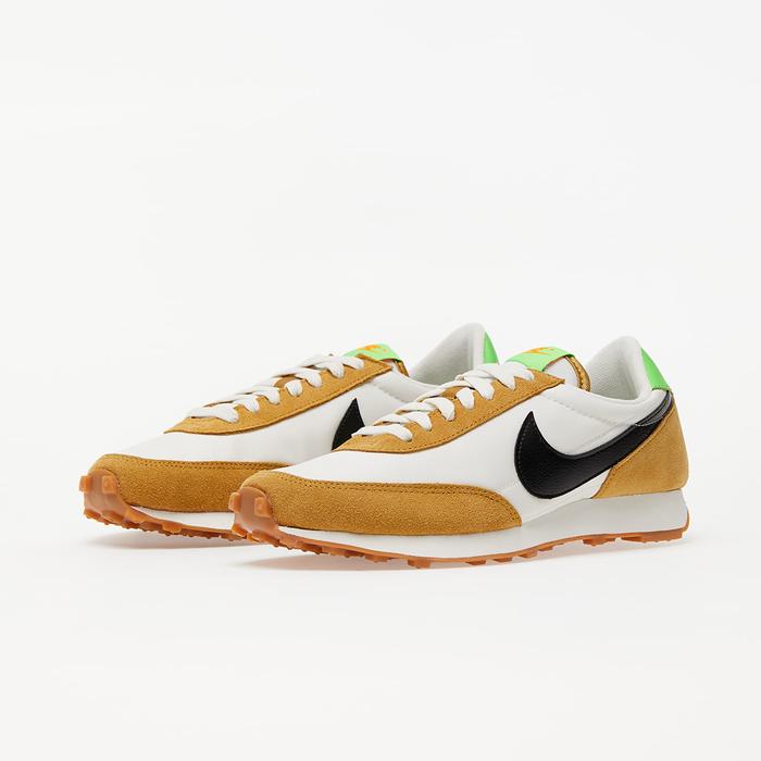 NIKE DAYBREAK WOMENS WHEAT BLACK PHANTOM GREEN ORIGINAL