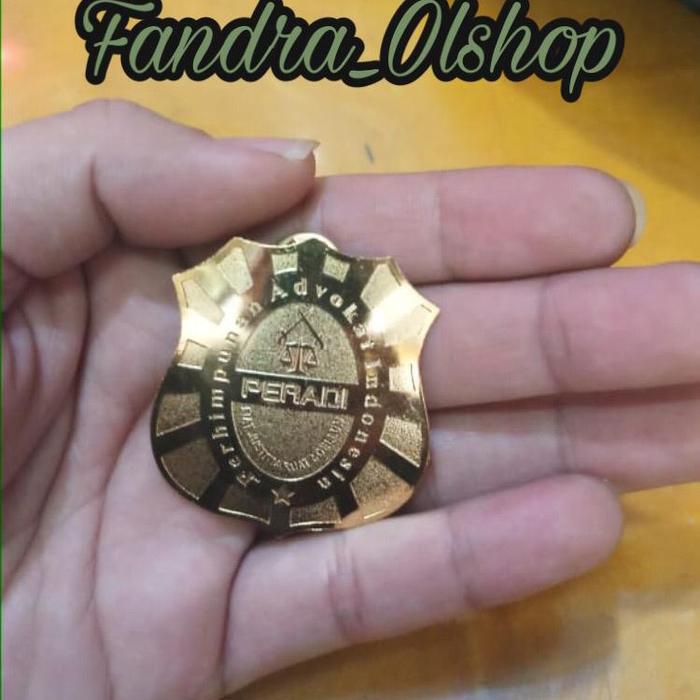 Pin dada PERADI paku. Kualitas Terbaik !