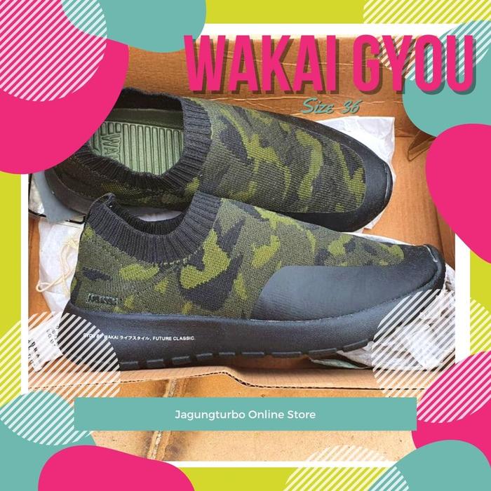 ORIGINAL Wakai GYOU SpecklesSlip On NEW Size 36 Black Army Dark Green