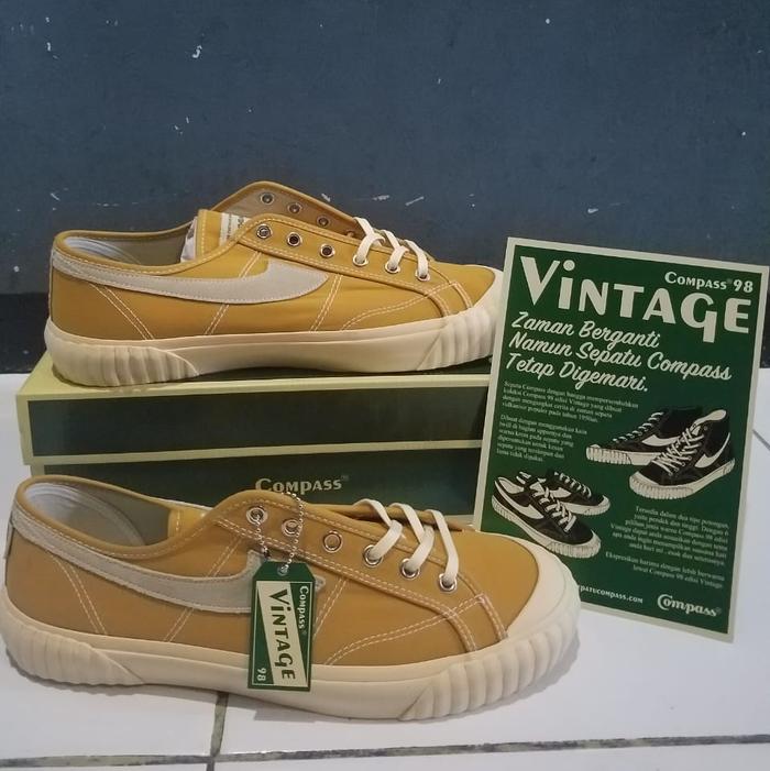 Sepatu Compass Vintage Low Mustard