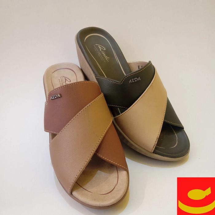 Sandal Wedges Wanita Rindi EN 255 (8k903607)