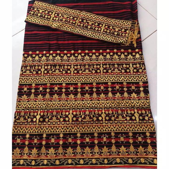 Kain tapis bordir bunga
