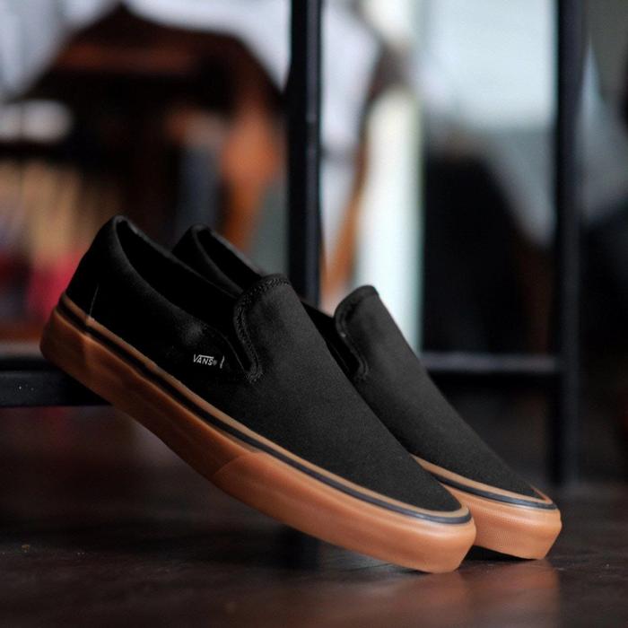 Vans Slip On Classic Black Gum Original