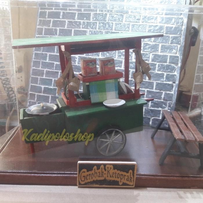 Miniatur Gerobak Ketoprak dengan display box