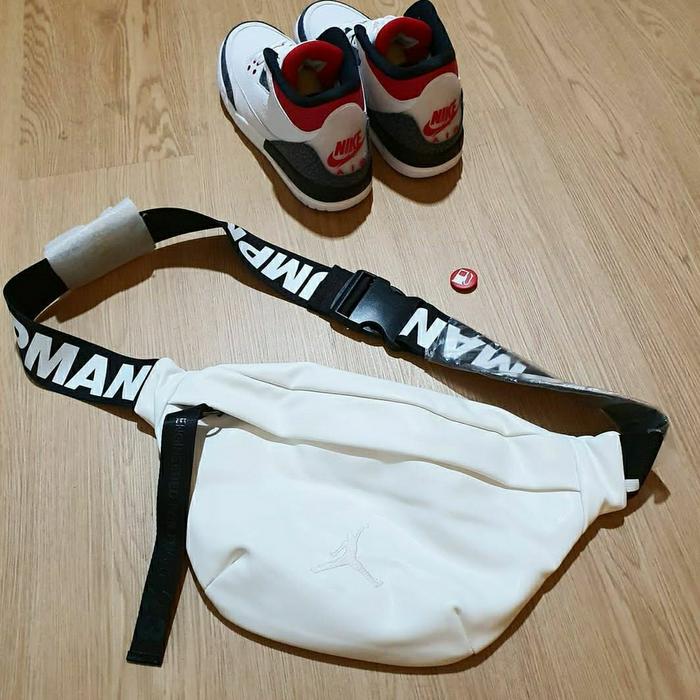 AIR JORDAN CROSSBODY WAISTPACK ENGINEERED FOR FLIGHT 23 - WHITE FULL L